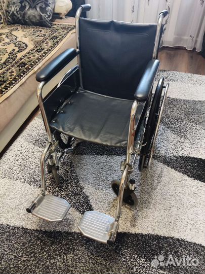 Инвалидная коляска