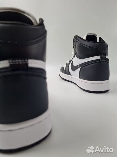 Кроссовки Nike Air Jordan High Panda (зимние)