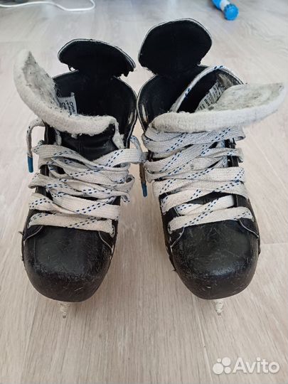 Хоккейные коньки bauer