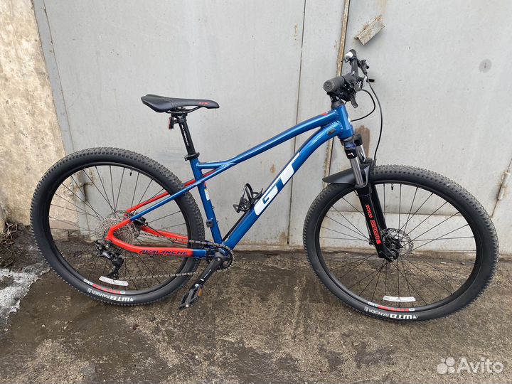 Велосипед горный GT Avalanche 29 Comp