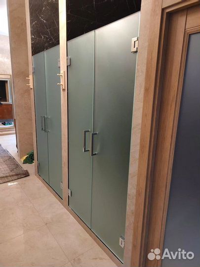 Дверь стеклянная межкомнатная