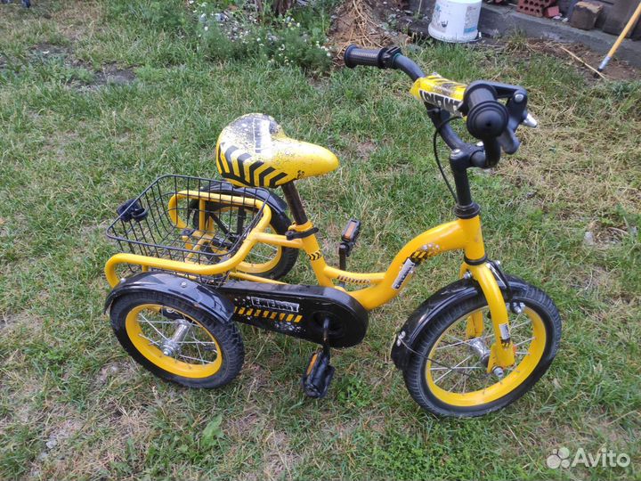 Детский трехколесный велосипед с корзиной грузовой