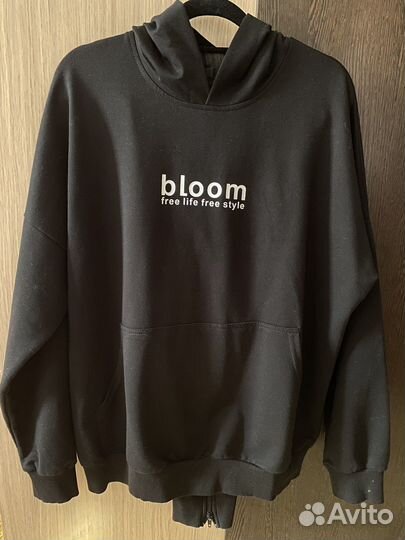 Спортивный костюм женский