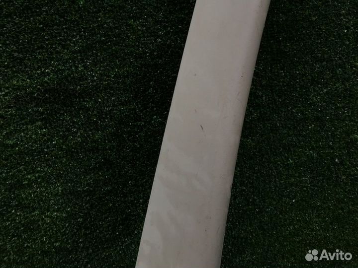 Накладка передней правой стойки Renault Duster