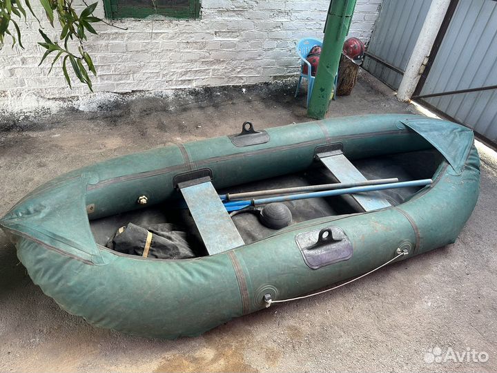 Лодка резиновая 2-х местная