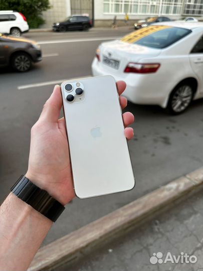 iPhone 11 Pro Max, 64 ГБ