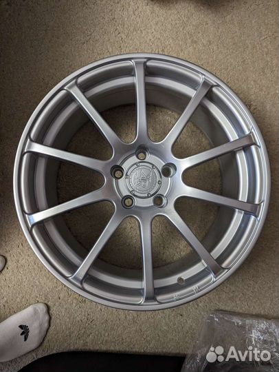 Yokohama Kreutzer Xi 18x8 ET35 5/112