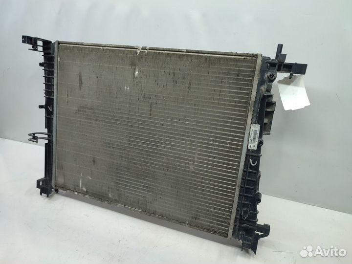 Радиатор охлаждения Renault Logan 2 2014