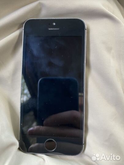 Телефон iPhone 5s