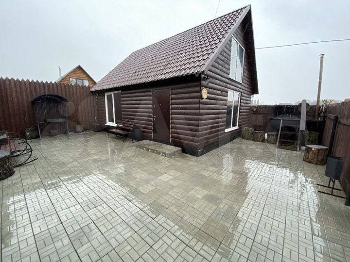 Дом 100 м² на участке 3 сот.