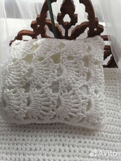 Игрушечная декоративная кровать с постельным