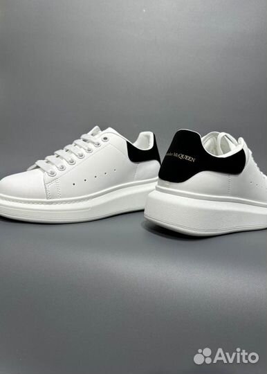 Кеды Alexander Mcqueen белые