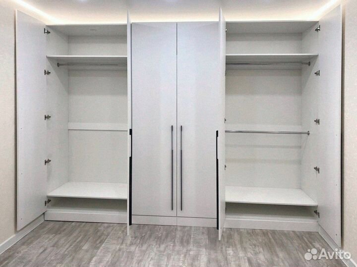 Шкаф в прихожую