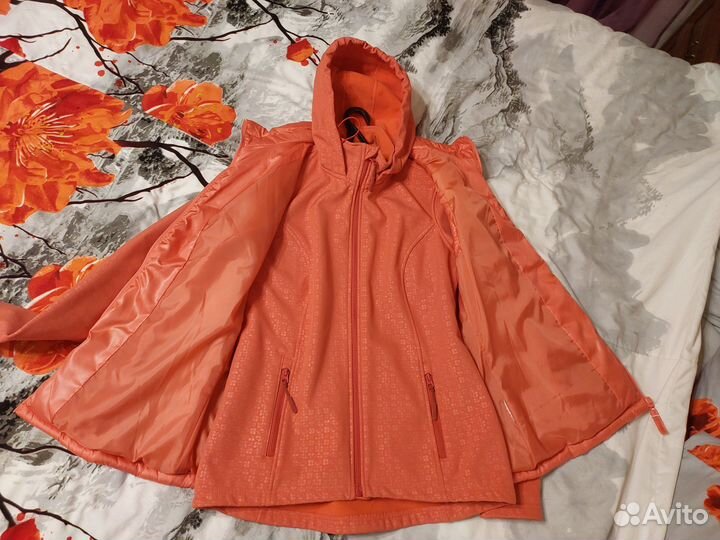 Продам комплект: жилет и куртка