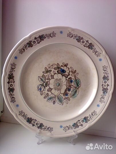 Блюдо фаянсовое большое