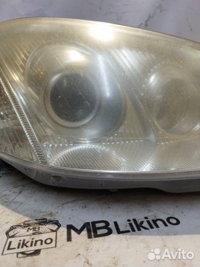 Фара ксеноновая правая Mercedes S-Class W221