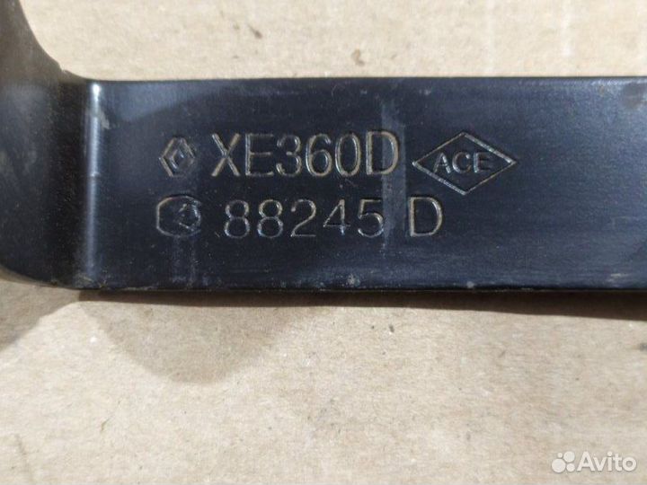 Кронштейн Renault Fluence K4MV838 2010