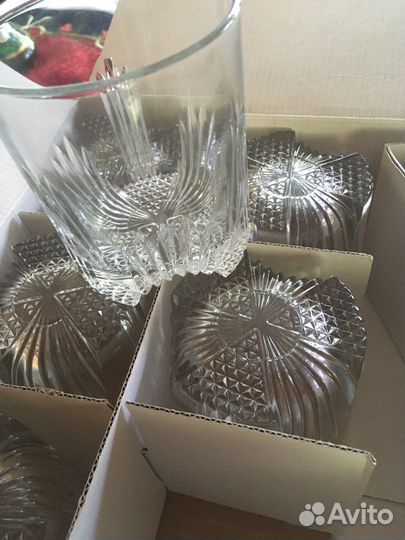 Графин хрустальный, штоф с бокалами
