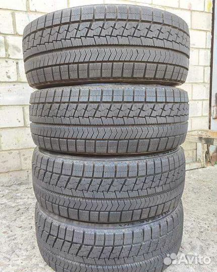 Bridgestone Blizzak VRX 225/40 R18 97V