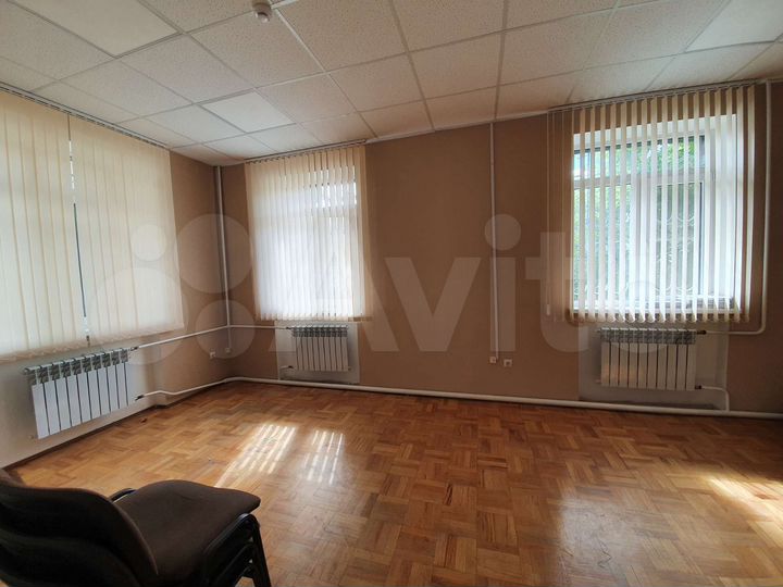 Административное здание, 407 м²