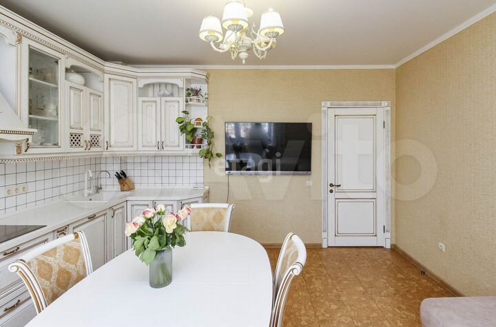 2-к. квартира, 68,3 м², 9/10 эт.