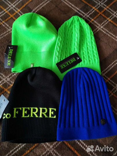 Шапка новая весенняя
