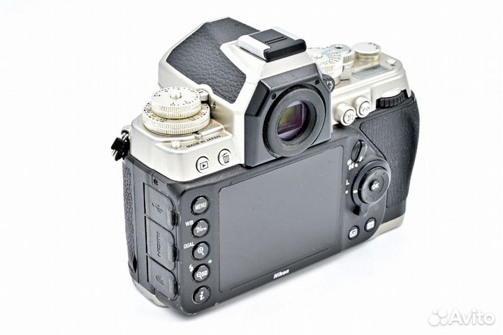 Зеркальный фотоаппарат Nikon Df Body silver