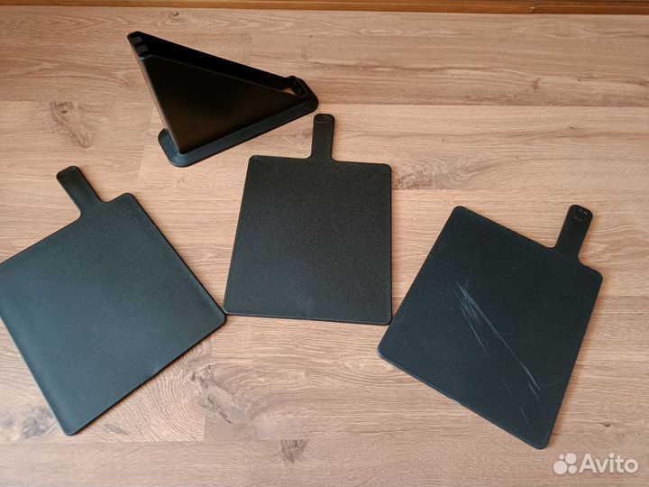 Набор разделочных досок на подставке