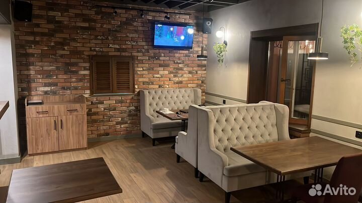 Бармен официант