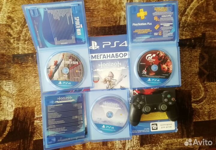 Sony PS 4 slim 1tb, Версия CUH-2208B