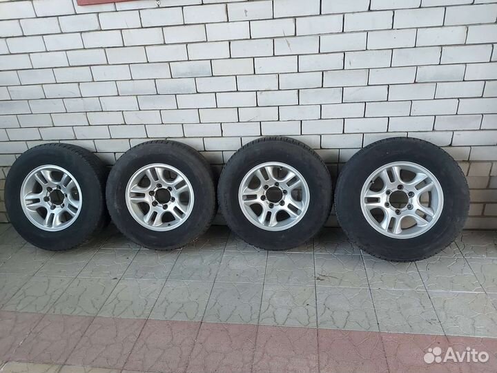 R16 Nokian Tyres Rotiiva HT 225/75, PCD 6x139.7 DIA 110