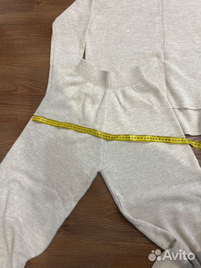 Костюм трикотажный бежевый s m