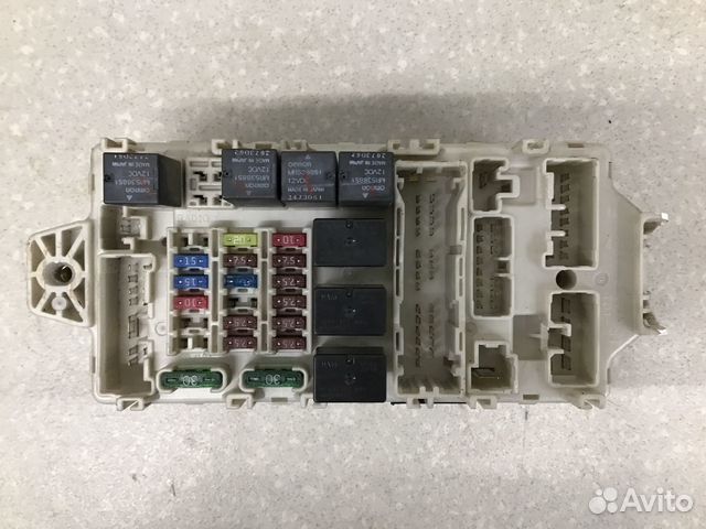 Блок предохранителей Mitsubishi Lancer (CS Classic