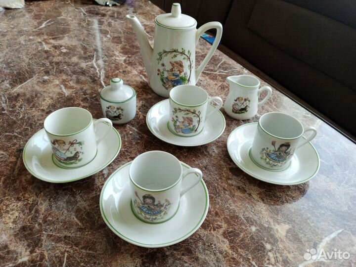 Сервиз фарфоровый кукольный