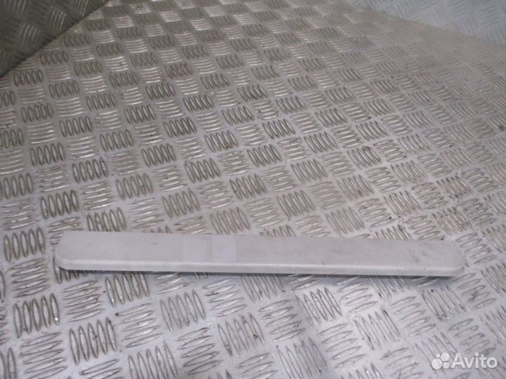 Накладка Iveco 504009657