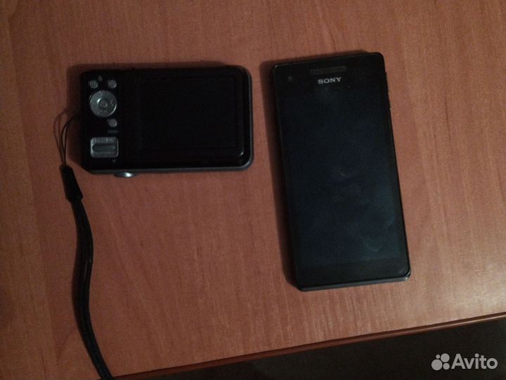 Телефон и фотоаппарат