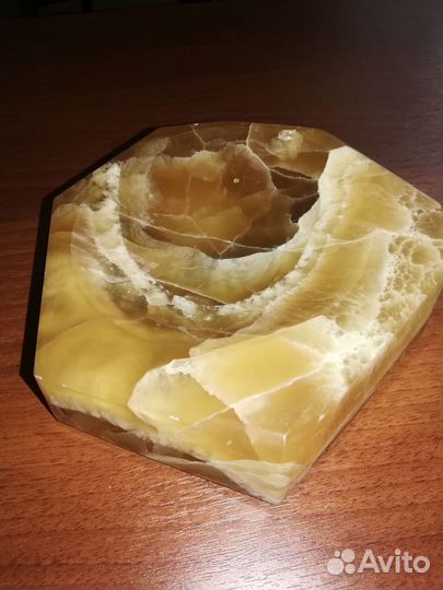 Изделия из оникса