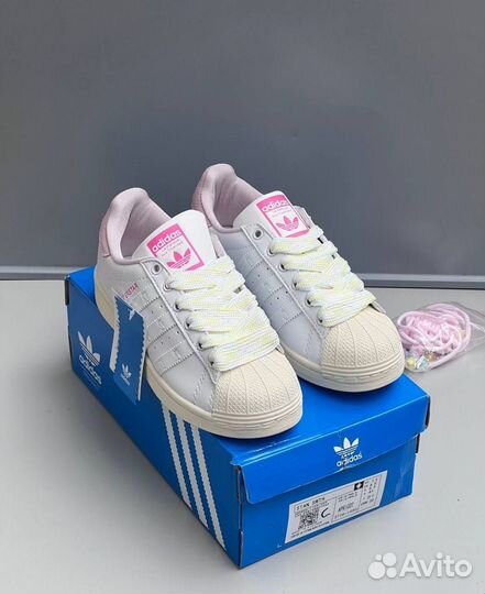 Кроссовки Adidas Special белые