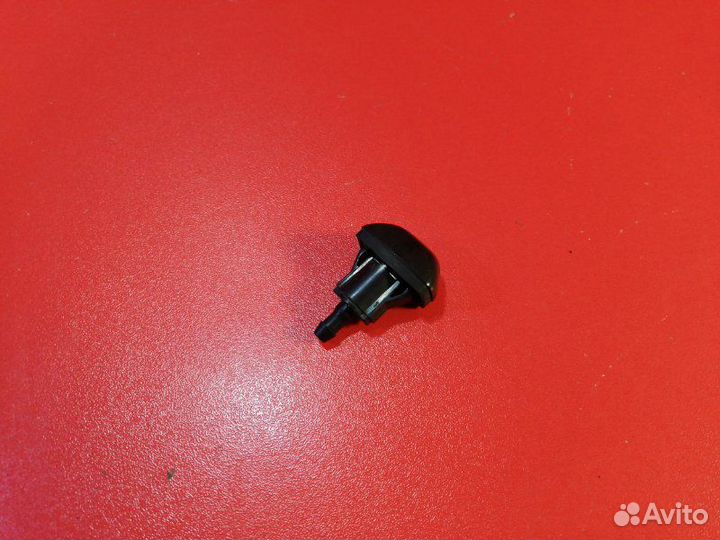 Форсунка омывателя стекла задняя Lexus Rx300 MCU15