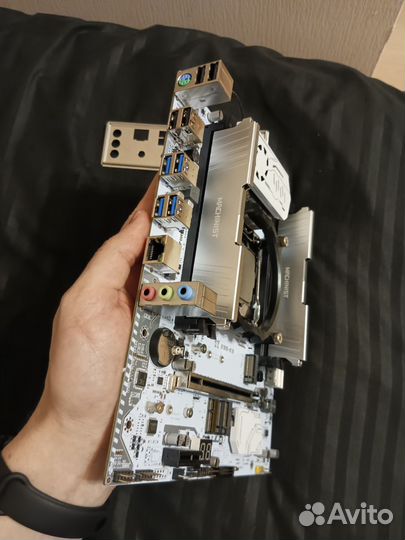 Mashinist x99-k9 Xeon e5 2660 v4 ddr4-16gb