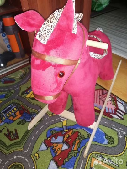 Детская качалка лошадь