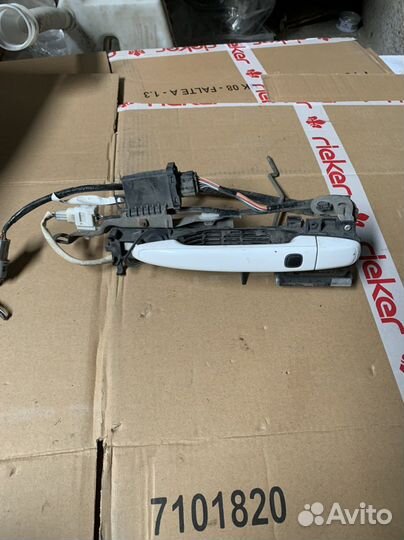 Ручка безключевой доступ Toyota Camry 40