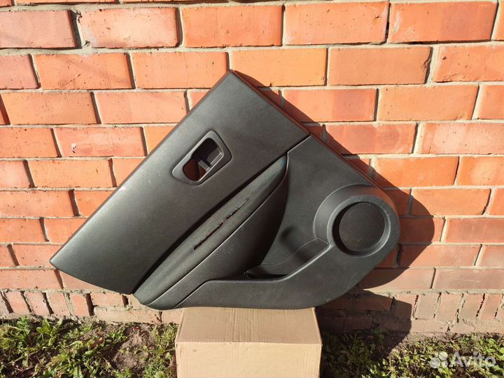 Задние обшивки дверей Nissan Qashqai