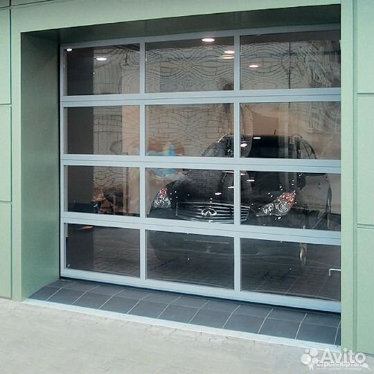 Сeкциoнные гаражные ворoта Алютex