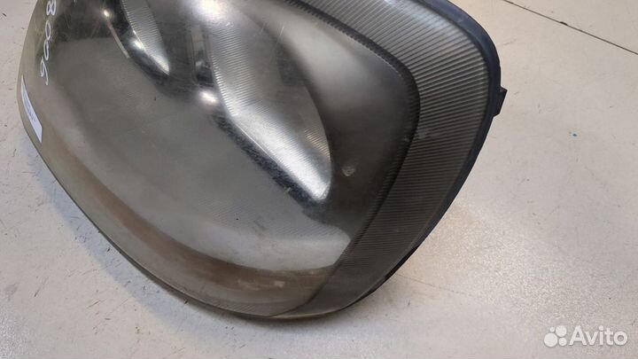 Фара (передняя) Nissan Almera Tino, 2002