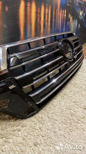 Решетка радиатора Toyota land cruiser 200