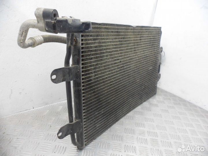 Радиатор кондиционера Volkswagen Golf 4 1J 1J08204