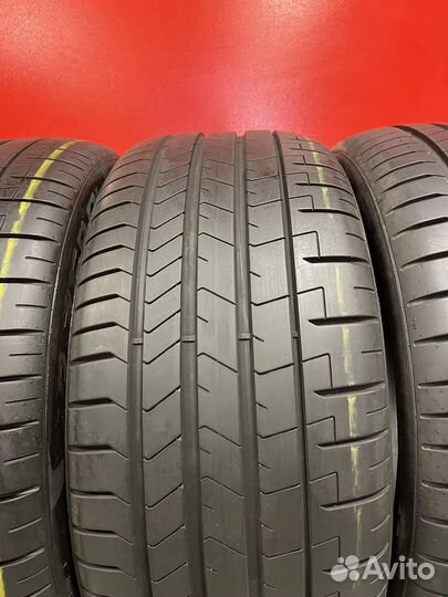 Pirelli P Zero PZ4 275/40 R20