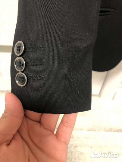 Новый костюм- тройка для мальчика