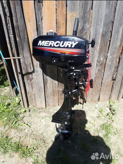 Лодка с мотором